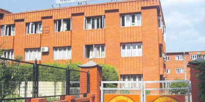 फेरि पेट्रोलको मूल्यमा प्रतिलिटर २ रुपैयाँको वृद्धि फेरि पेट्रोलको मूल्यमा प्रतिलिटर २ रुपैयाँको वृद्धि
