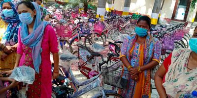महिलाहरुलाई आय आर्जन सहयोगी सामग्री प्रदान महिलाहरुलाई आय आर्जन सहयोगी सामग्री प्रदान