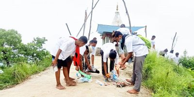 सन्तानेश्वर मन्दिरमा गरियो सरसफाइ सन्तानेश्वर मन्दिरमा गरियो सरसफाइ