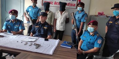 दाङमा अटोमेटिक पेस्तोलससहित दुई भारतीय पक्राउ दाङमा अटोमेटिक पेस्तोलससहित दुई भारतीय पक्राउ