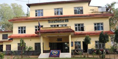 सीमामा एसपीको छड्के, १७ प्रहरी जिल्ला तानिए सीमामा एसपीको छड्के, १७ प्रहरी जिल्ला तानिए