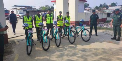 कोहलपुरमा नगर प्रहरीलाई साइकल वितरण कोहलपुरमा नगर प्रहरीलाई साइकल वितरण