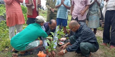 मन्त्री कुर्मीले बाँकेबाट सुरु गर्नु भयो वृक्षारोपण अभियान